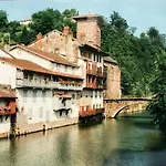 Domaine Mourguy D'hotes Chez Le Vigneron Ispoure