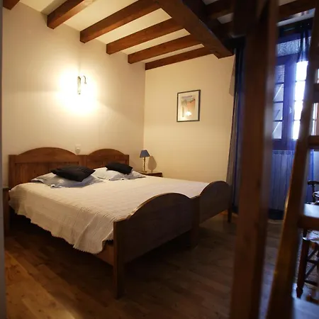 Domaine Mourguy D'hotes Chez Le Vigneron Ispoure
