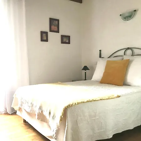 Domaine Mourguy D'hotes Chez Le Vigneron Bed & Breakfast